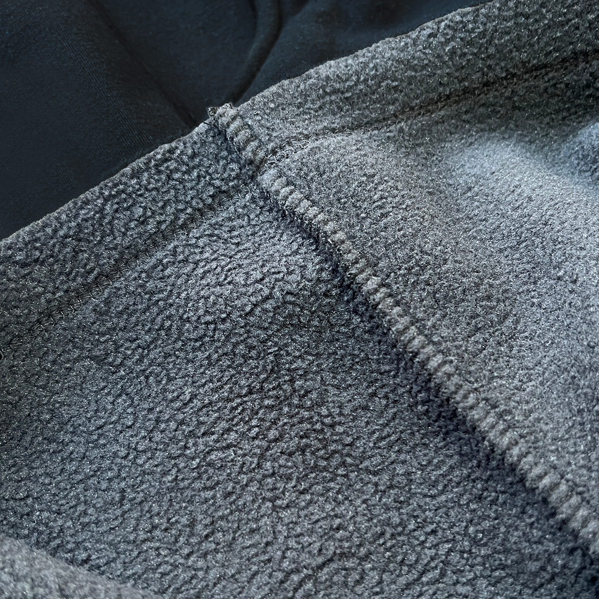RAW HEM SWEATSHORTS